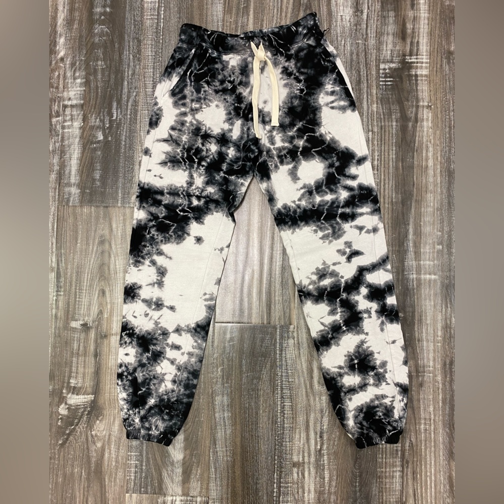 NWT ELECTRIC & ROSE Black/White Tie-Dye Jogger